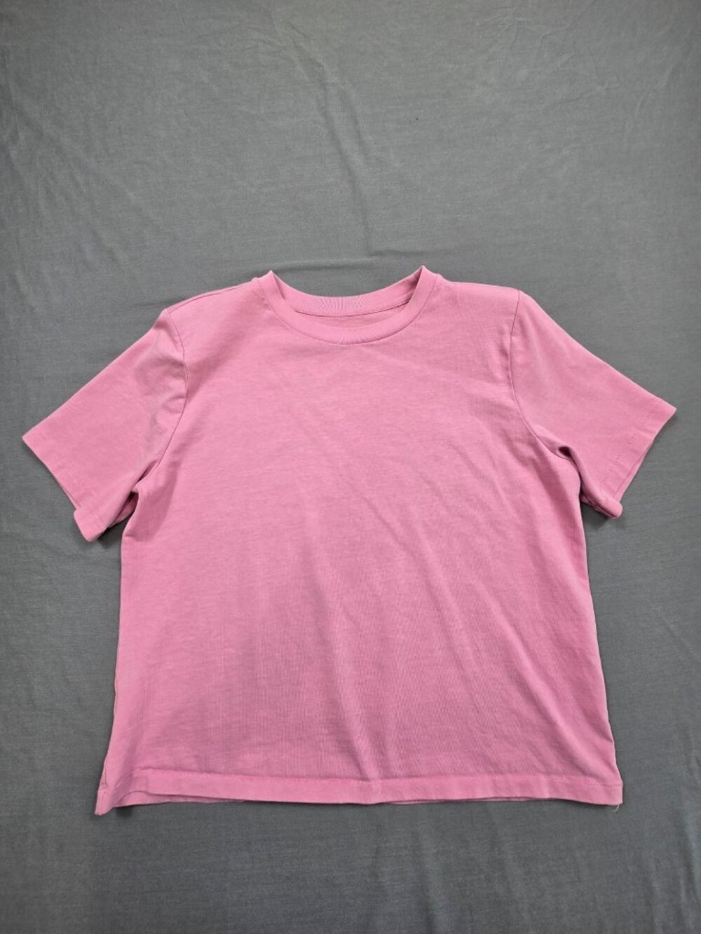 Shoulder Pads T-Shirt Size Medium Dusty Pink 100% Cotton Short Sleeve Boxy